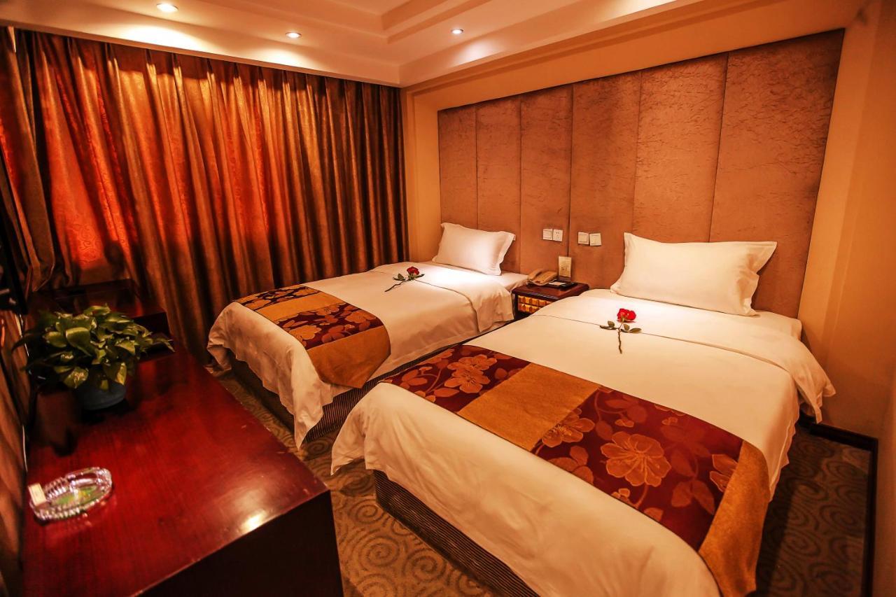 Chengdu Aviation Hotel Exterior photo